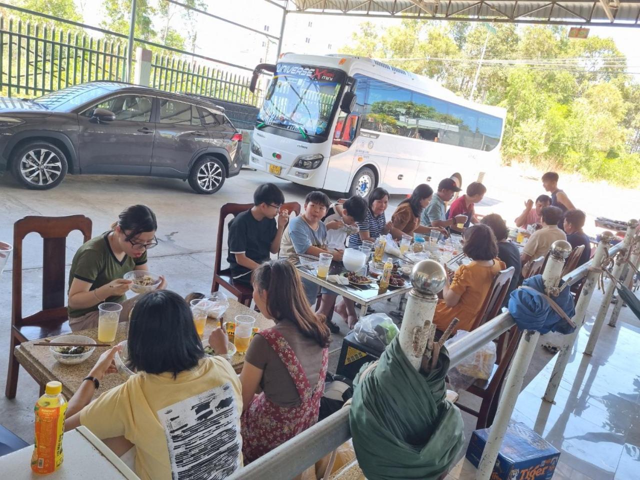 Khach San Ngoc Quynh Hotel La Gi Eksteriør billede